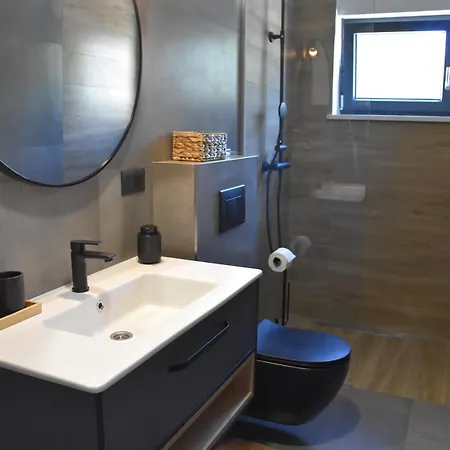 Rismondi 37e Apartment